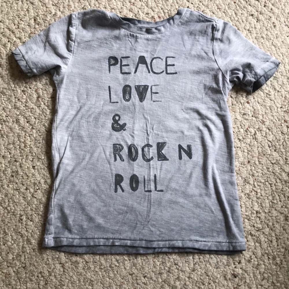 🇺🇸Peace Love & Rock N Roll Tee Kids Size 5
